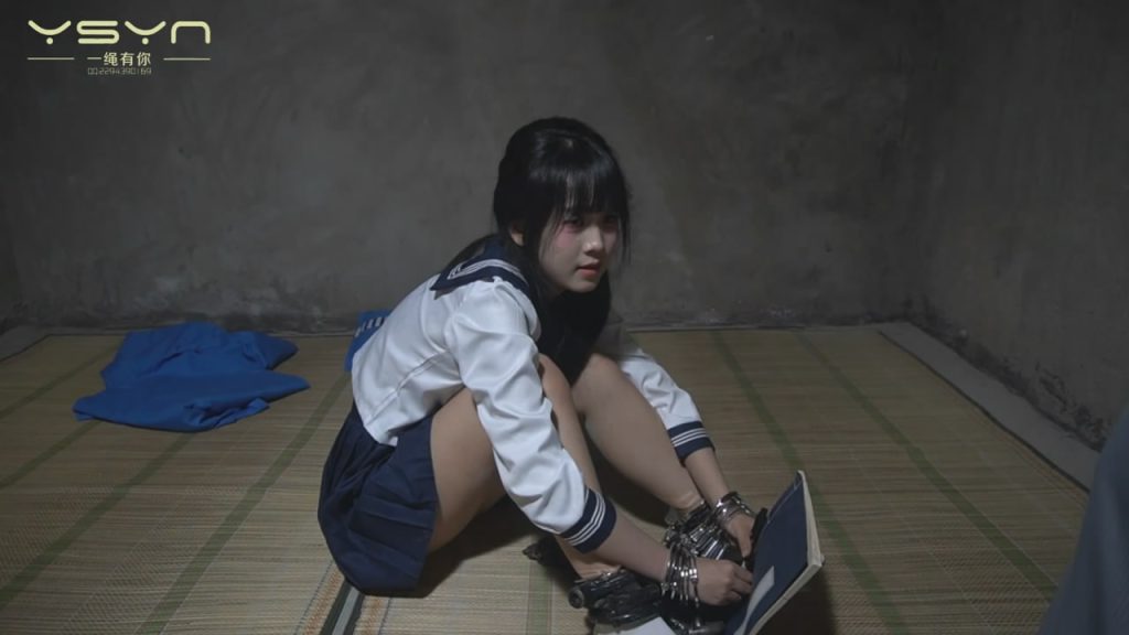 虚惊一场 上集朱婷婷戴上四副手铐一副制式脚镣两幅重镣（铆钉砸死）-逍遥自在