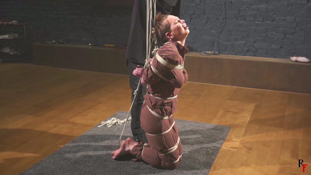 20250629133544643-Guzel - Live Bondage[00_20_20][20250629-132709]