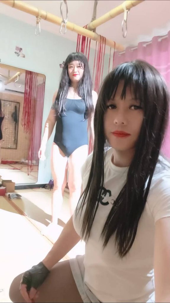 灵儿 新来的伪娘小m来做客体验绳吊驷马 第一集-逍遥自在