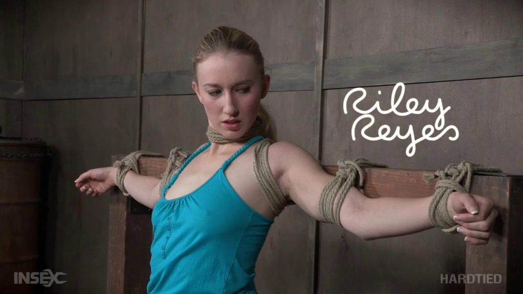 【欧美绳艺】释放前的 Riley Reyes-逍遥自在
