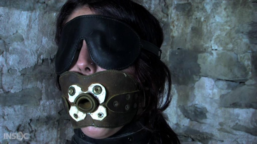 【欧美绳艺】牢中两女孩 2-逍遥自在