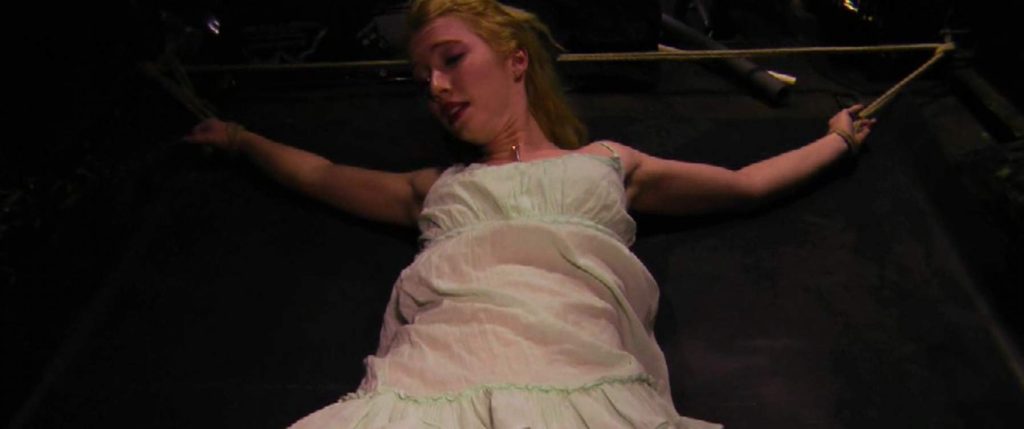 【欧美绳艺】【4K】劫持五感封闭地牢虐情拷问刑责的气质千金-逍遥自在