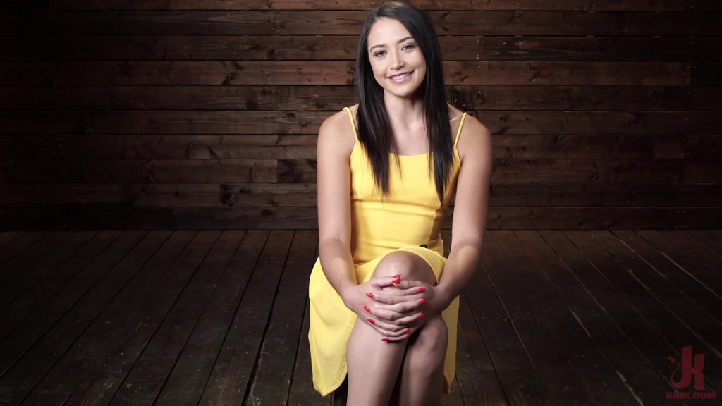 【欧美绳艺】年轻姓感和绳索-逍遥自在