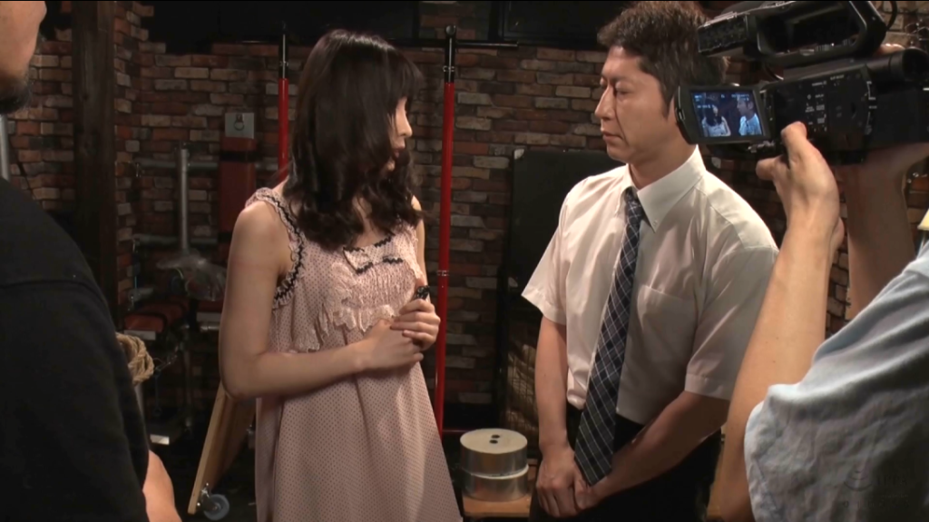 【日韩绳艺】完全女流SM作家麻绳紧缚羞耻热烛涴洗痛苦摧残调教-逍遥自在