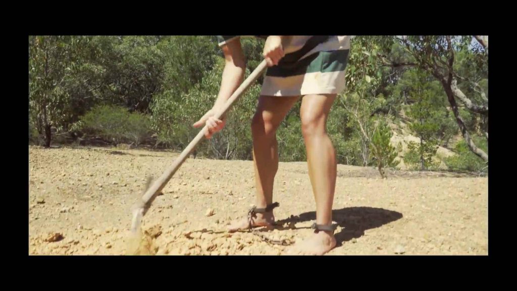 【欧美绳艺】陷入澳洲土著努隶部落的枪手女侦探-逍遥自在