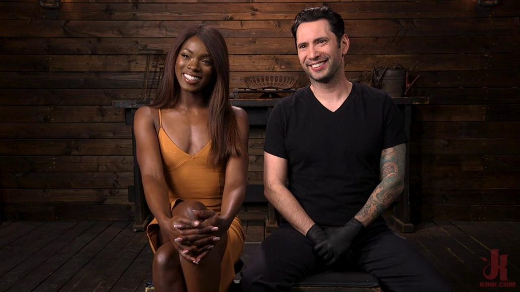 【欧美绳艺】大眼黑妹的束缚-逍遥自在