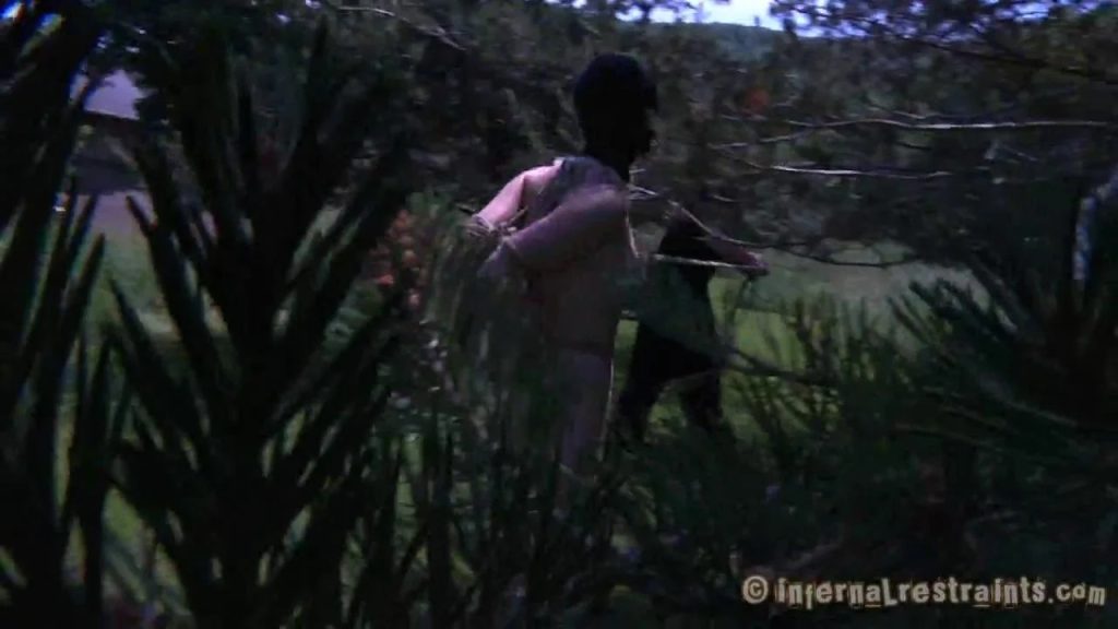 【欧美绳艺】农庄囚笼Cherry Torn的眼泪-逍遥自在