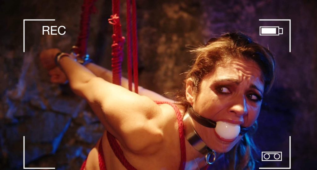 【欧美绳艺】【4K】地牢唯美镣铐吊刑责罚-逍遥自在