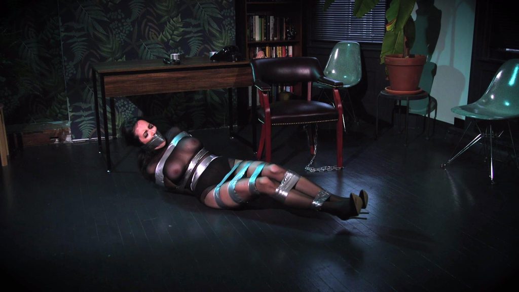 20250711154929304-Sexy Spy Gets Ambush[00_12_50][20250711-154457]