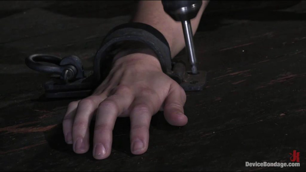 【欧美绳艺】摧花 Fayth Deluca-逍遥自在