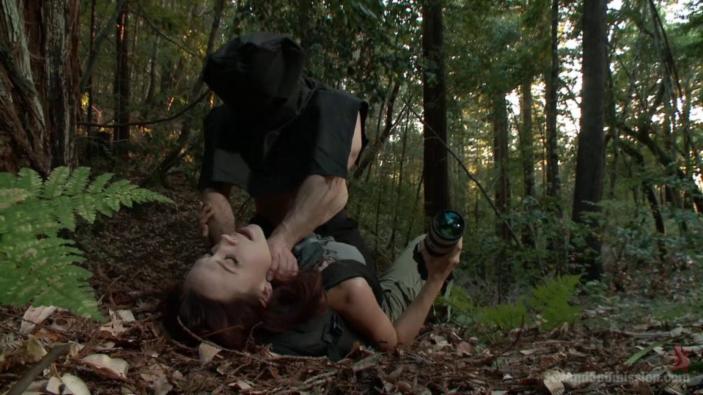 【欧美绳艺】荒野邪教，祭品女记者-逍遥自在