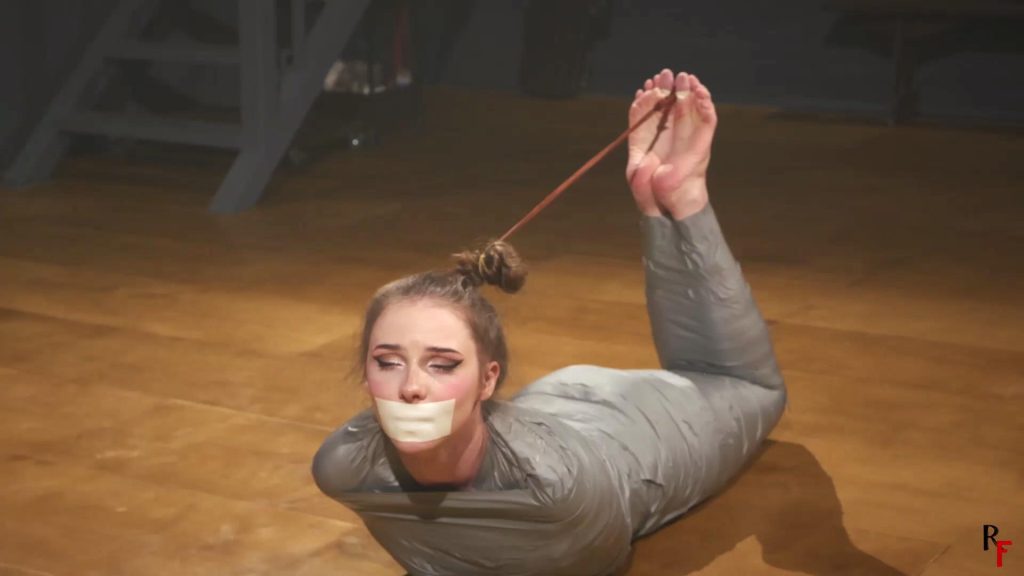 Meloxy - Tape Mummif[00_18_26][20250721-125630]