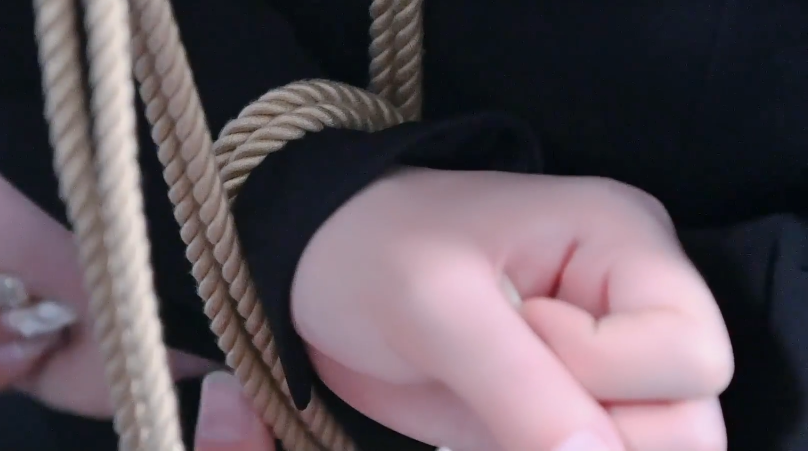 [Ligui丽柜]HD视频 2021.05.06 十字优缚 淼淼-逍遥自在