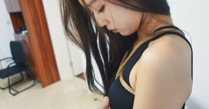 不纯学妹树屋灵灵35 模特面试竟然是绳艺的-逍遥自在