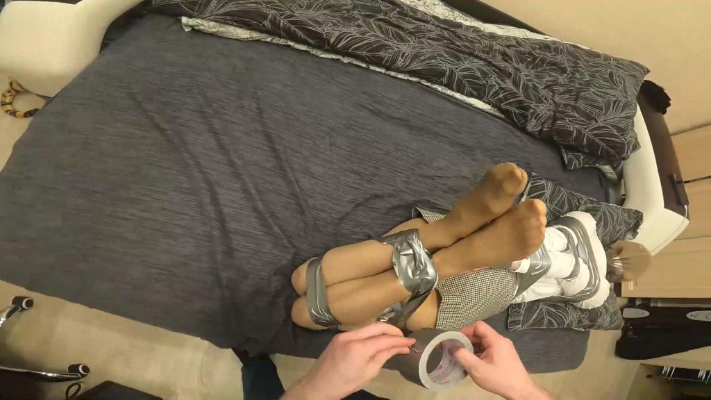 Tape tied, ball and [00_06_58][20250729-141553]