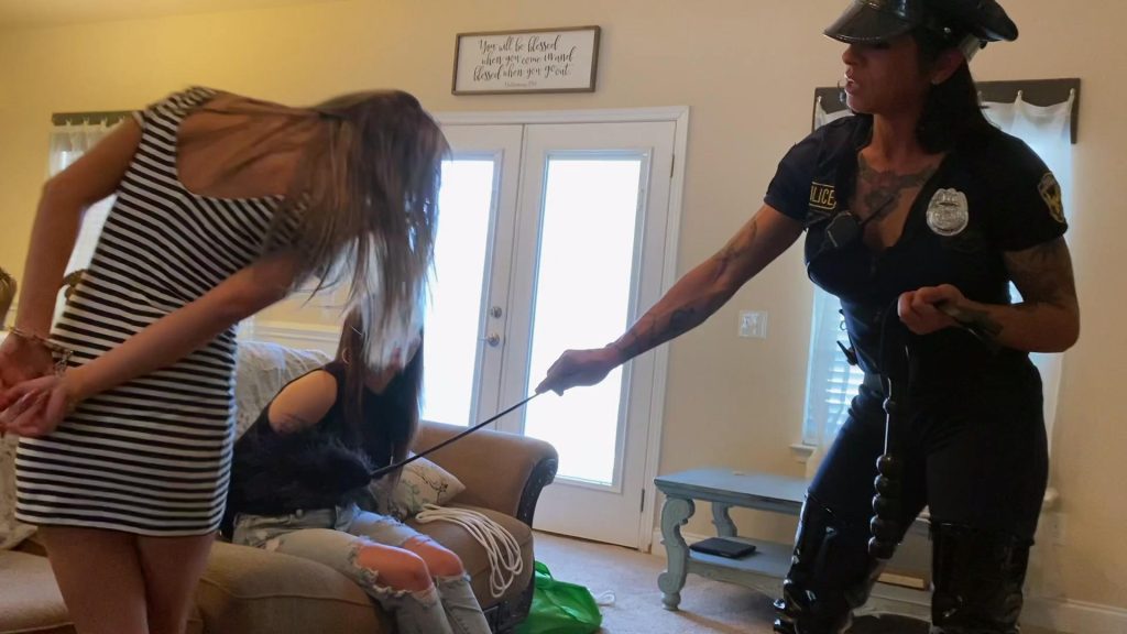 Tied Tales - Underco[00_24_29][20250722-141242]