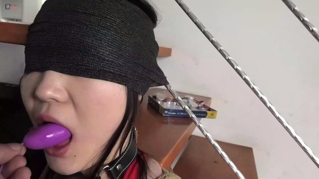 罗裳红裙少女，老虎凳捆绑，头部固定，原味[00_18_00][20250719-133235]