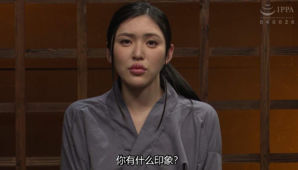 【日韩绳艺】女囚紧缚调教空中逆吊股绳溺水责罚-逍遥自在