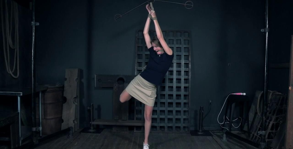 【欧美绳艺】严酷| Ashley Lane-逍遥自在