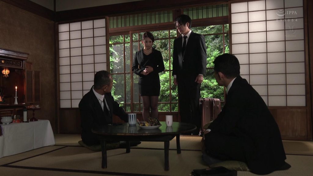 【日韩绳艺】首缚之作沉溺于麻绳紧缚的寡媳妇-逍遥自在