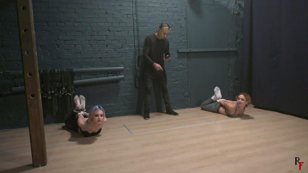 【欧美绳艺】Astrid and Gaya-喜欢被紧缚驷马拘束的姐妹花-逍遥自在