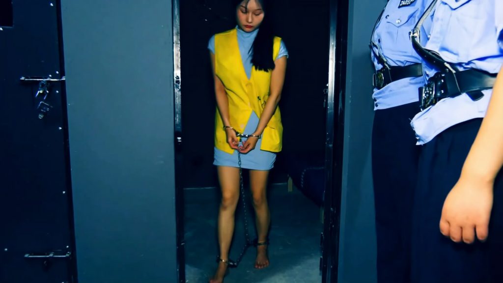 胜景影视 毒枭张可欣落网 上集 毒枭张可欣在家联系购买客户-逍遥自在