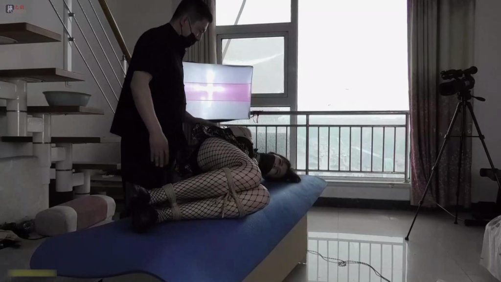 20250815154956135-她长的真好看！小妍突破个人尺度底线，首次[00_24_22][20250815-153916]