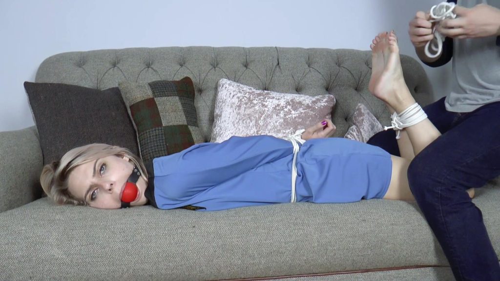 20250816143203467-Chloe Toy in Gorgeou[00_20_23][20250816-141715]