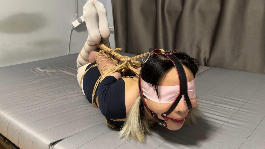 玩奴原创 期待以久的直臂暴杀驷马颜射TJ，严厉堵嘴身材超好妹妹挠痒-逍遥自在