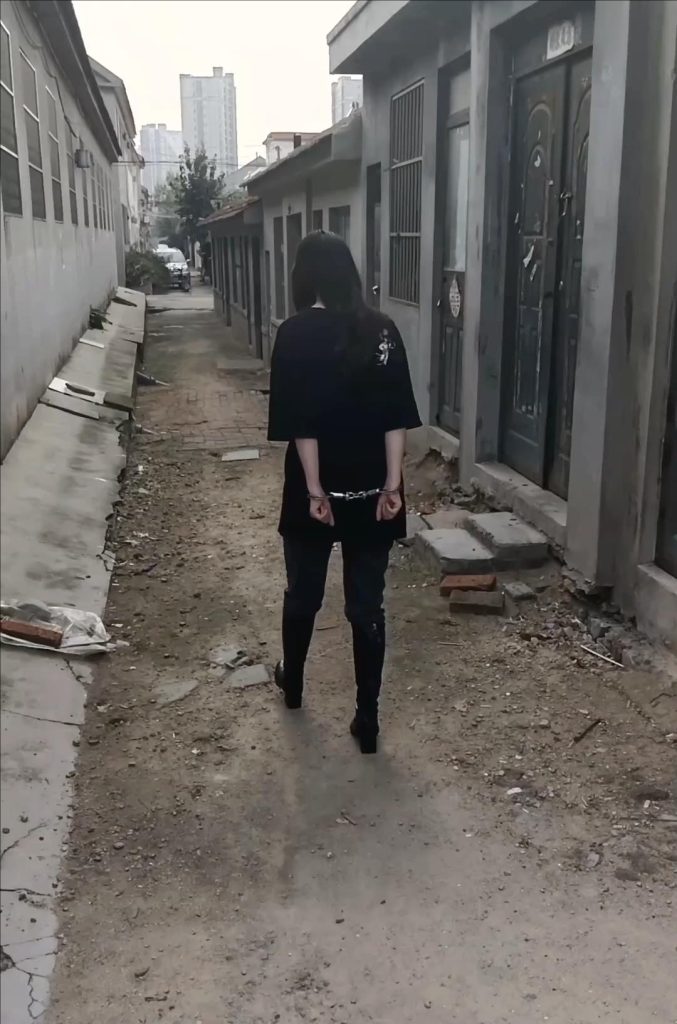 20250824063641526-3678cf91bb7413745bbba40a067713b4