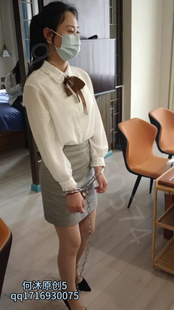 何沐原创 女贪污何沐与调查员闺蜜的故事-逍遥自在