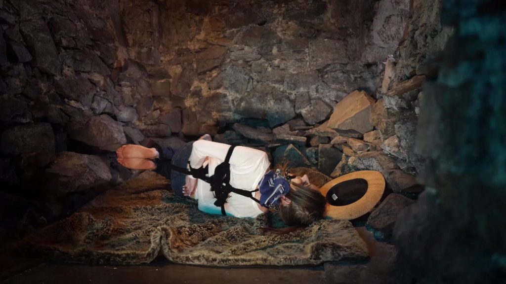 Chloe Toy Bondage Wr[00_08_42][20250806-131735]