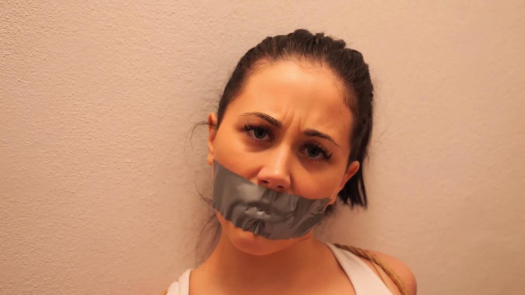 Mia and Rey - The wr[00_04_36][20250802-134921]