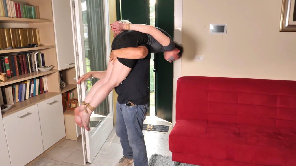 The Puppeteer (featu[00_12_12][20250804-131127]