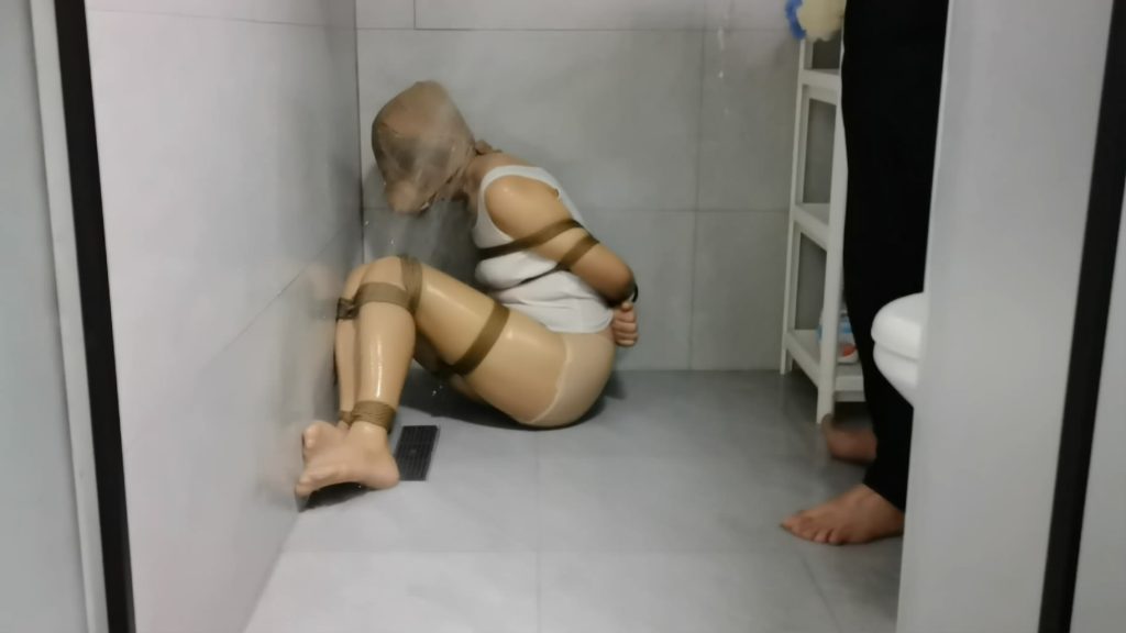 043757qk3c933c8zzo8k33