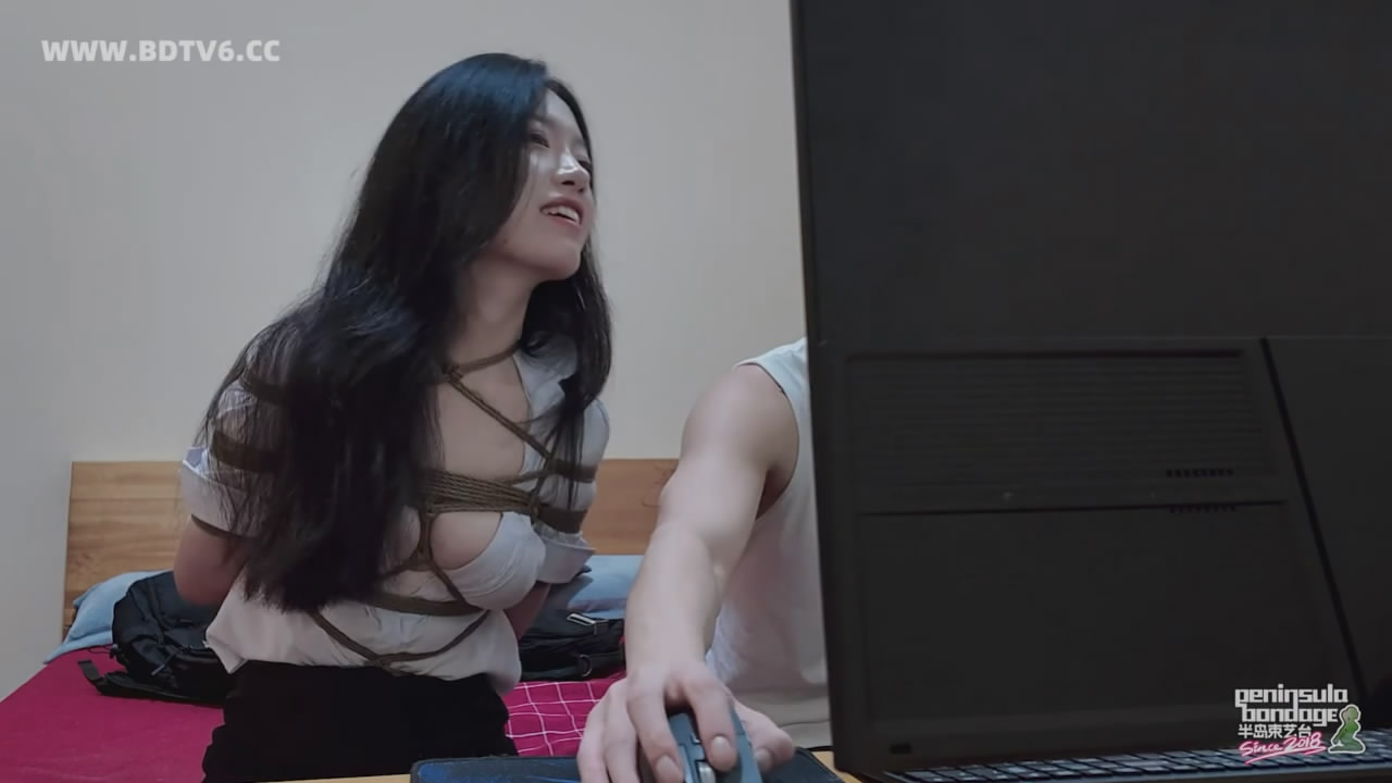 【半岛束艺台】【海语】YT2938 苦逼老板俏秘书-逍遥自在