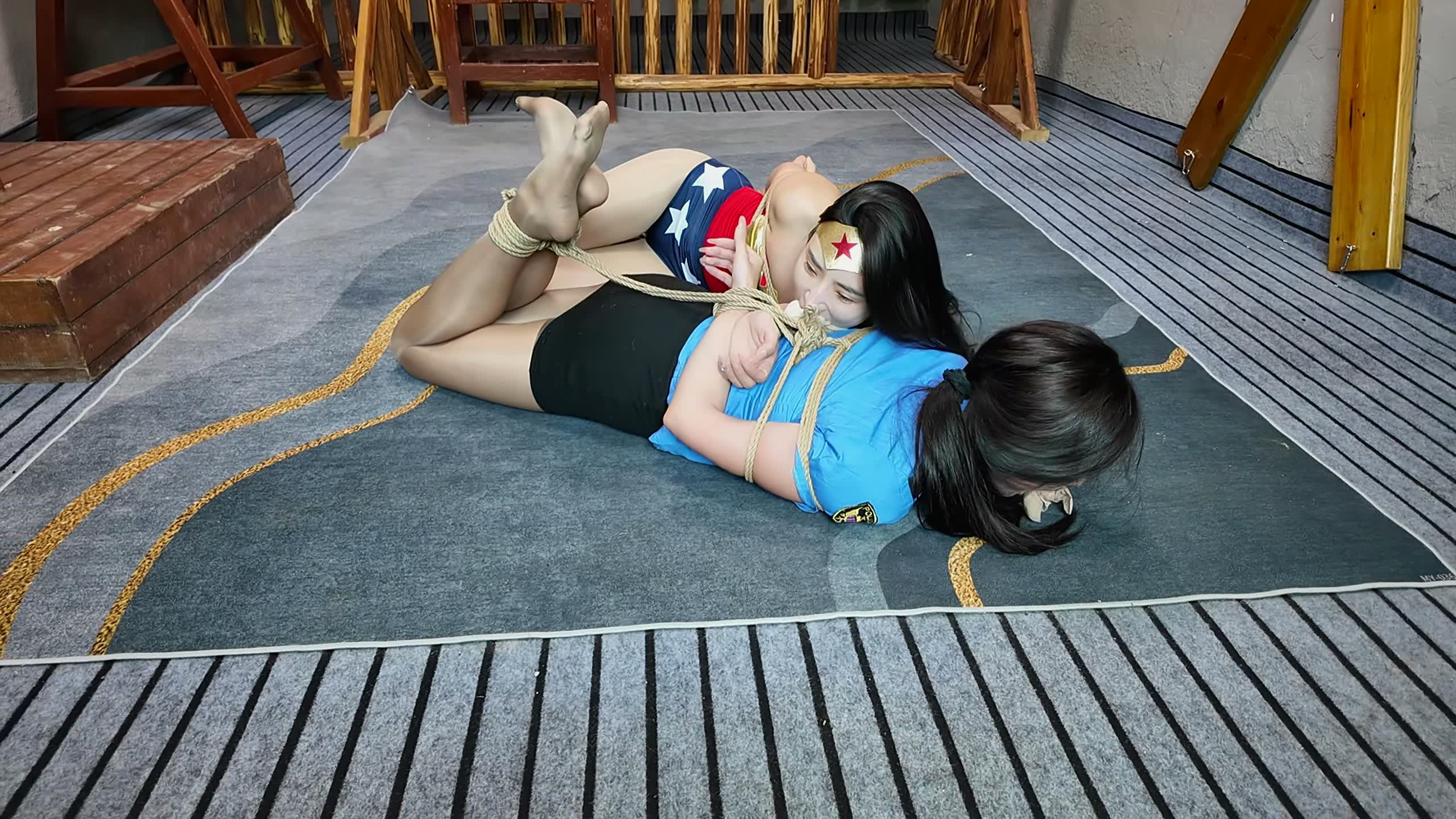 李大侠原创 十一、佳佳主演-捕获神奇女侠-逍遥自在