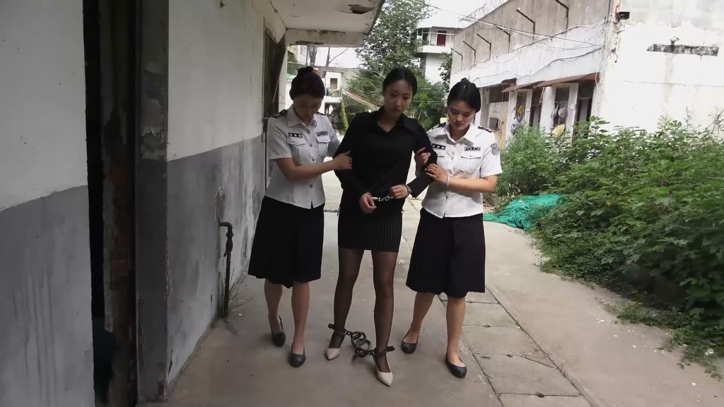 【梨花雨】拒不悔改-逍遥自在