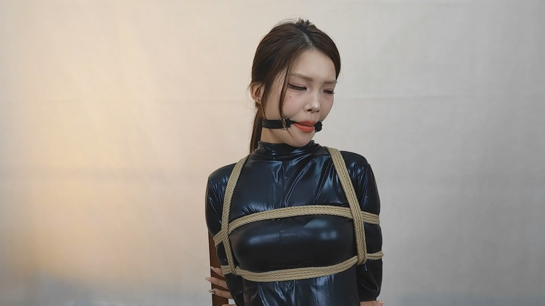 20251005065403214-232815r538u3gbzb8j568g