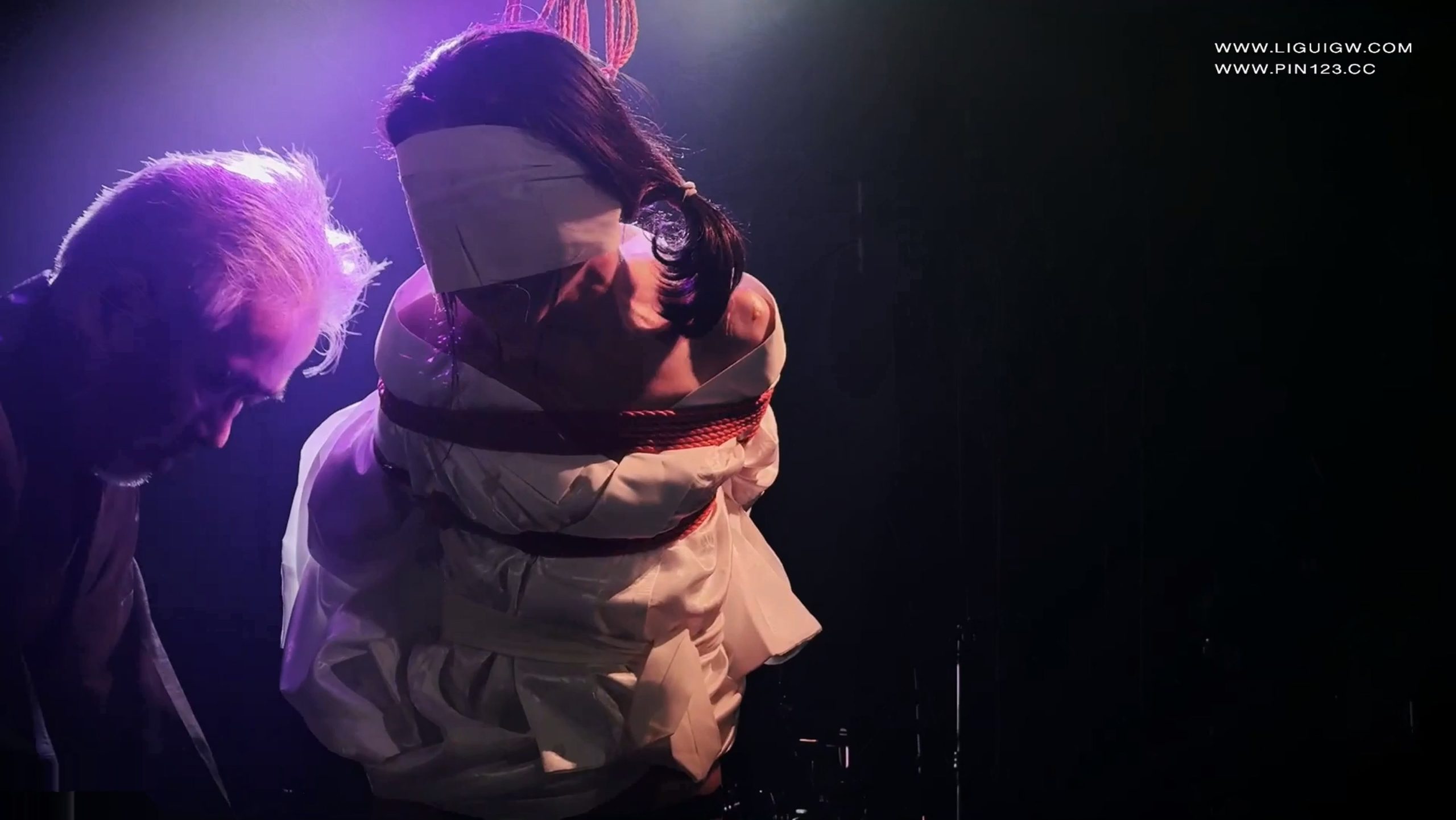 20251005151623707-[Ligui丽柜] HD视频 2024.12.11 美束活动-日本 みやざわ.mp4_20251005_151134.030