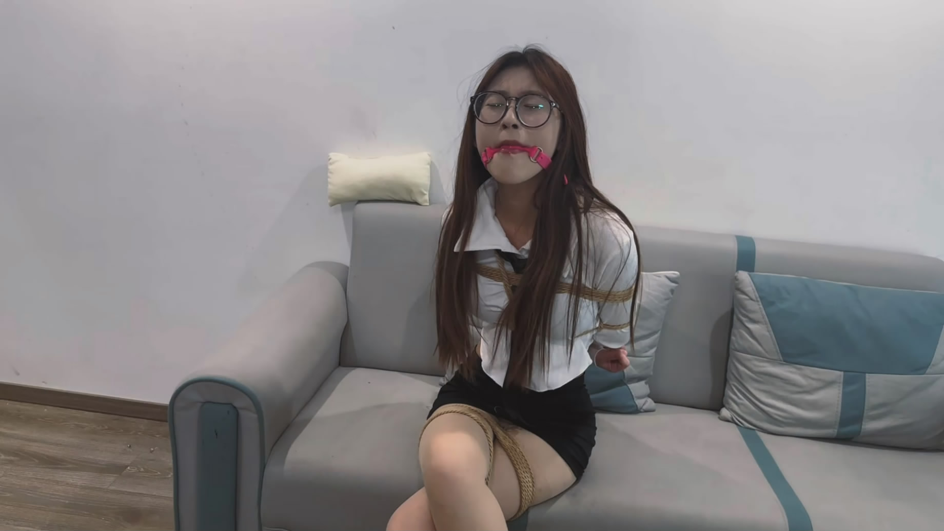 禾一原创 女秘书 口球 放置+极品丝足+麻花腿+剧情+迷晕 娇喘吁吁 口水直流羞耻感爆-逍遥自在