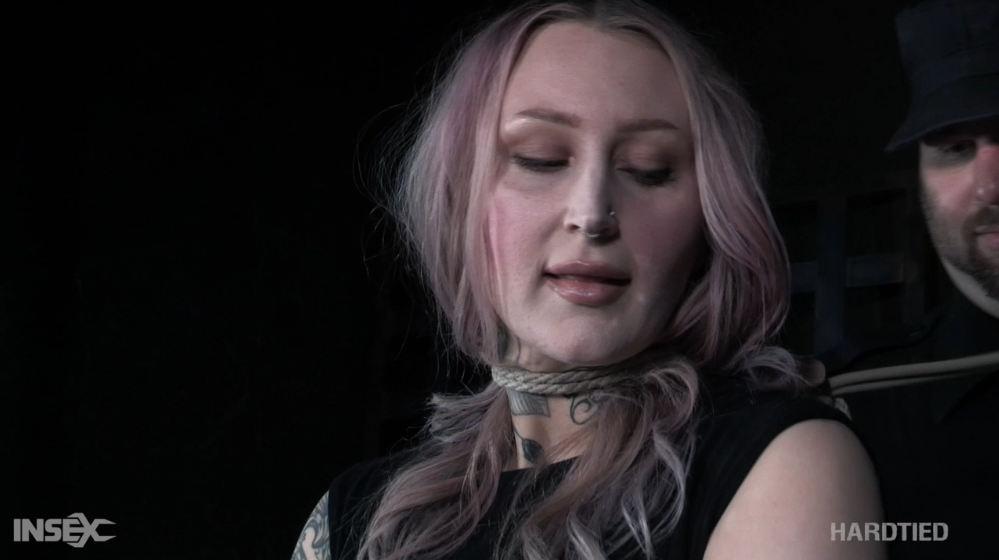 【欧美绳艺】恶魔残酷的鞭痕血迹-逍遥自在