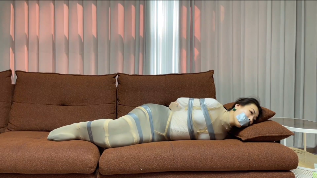 20251018064259846-676b186a19945003d0e570a7aece4b28