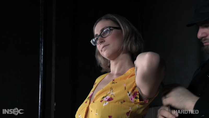 【欧美绳艺】残酷捆绑中的支配恐惧-逍遥自在