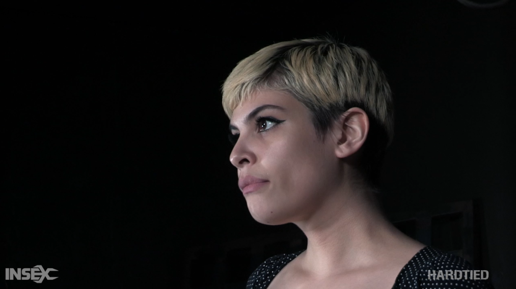 【欧美绳艺】被捆绑起来欺辱的假小子-逍遥自在