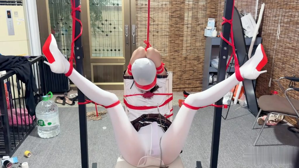 三五小脚工作室-调教敏感小学生妹（无内衣）-逍遥自在