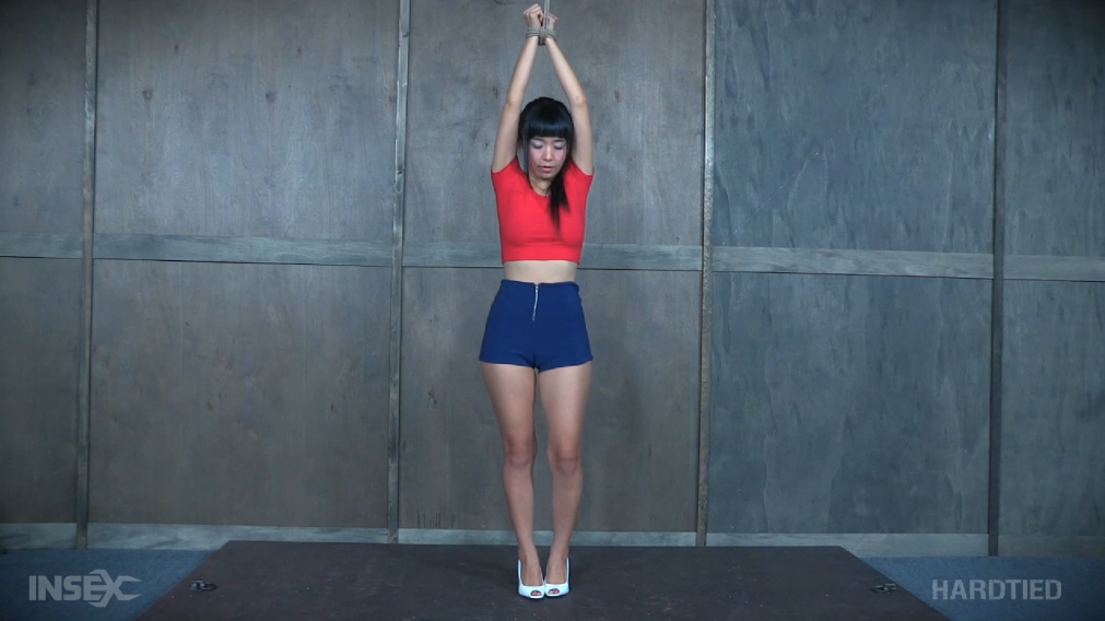 【欧美绳艺】日本女孩长谷真理香欧美之旅-逍遥自在