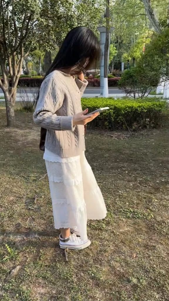 20251024070809880-045418nv8fg1gv8ynffgzc