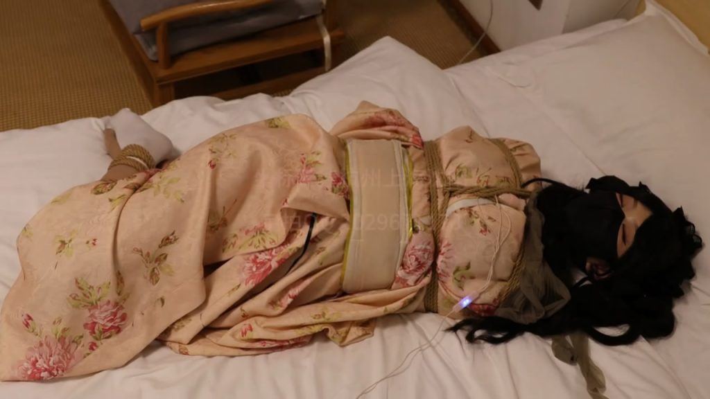 雪宝日记 和服雪儿被拐卖到龙国当女努，TK，脱袜子，闻自己yw，驷马，TD，棒子强g-逍遥自在