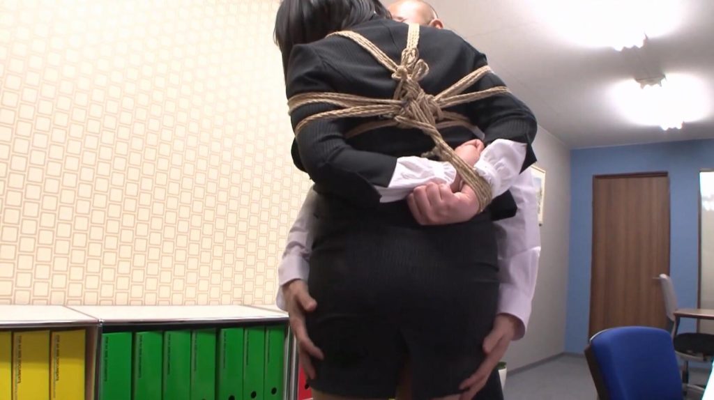 20251026092123581-11